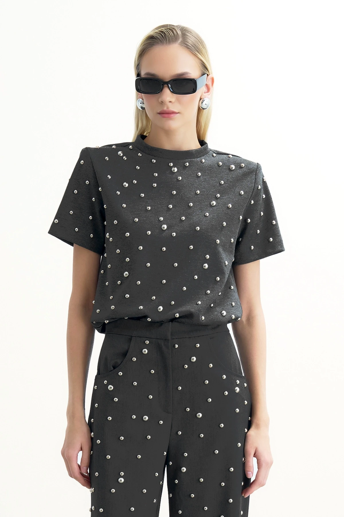 GRAY T-SHIRT WITH METALLIC STONE PRINT