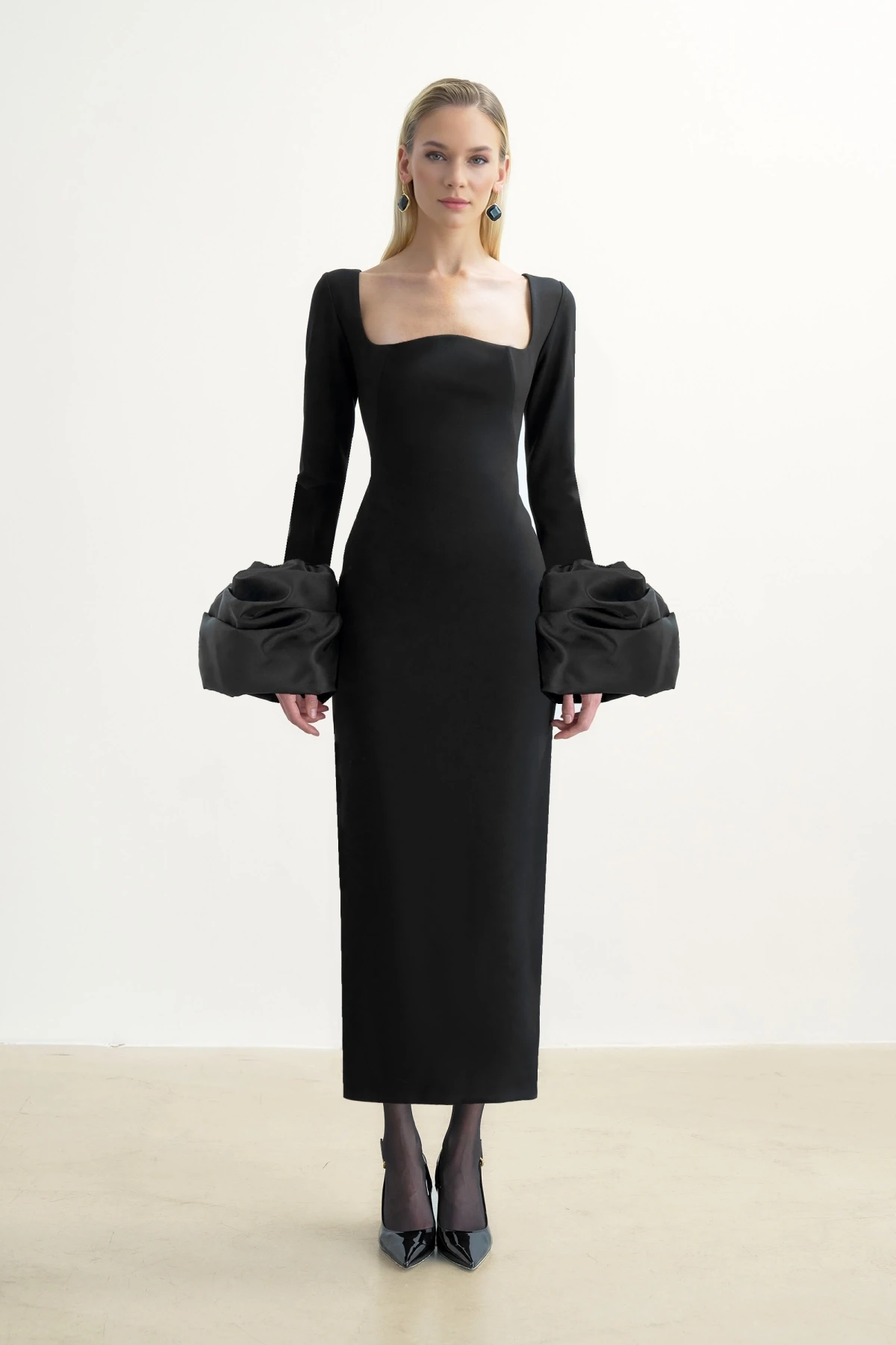 BLACK MIDI DRESS WITH CHEST DETAIL AND PUFFED SLEEVES