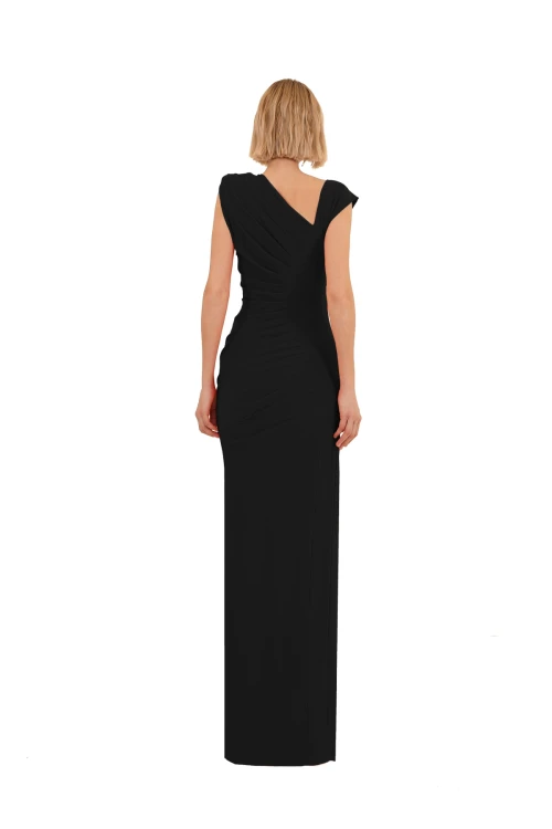 Drape Detaylı Siyah Maxi Elbise