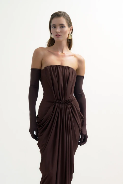 BROWN STRAPLESS MAXI DRESS WITH DRAPED DETAIL