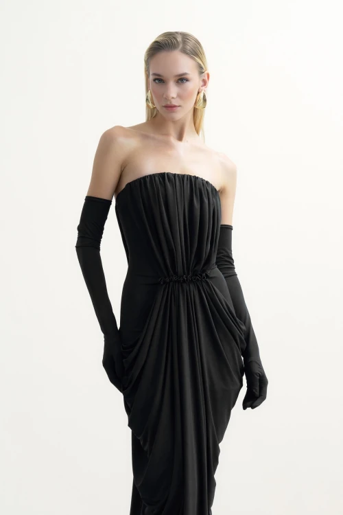 BLACK BACKLESS MAXI DRESS WITH DRAPED DETAIL